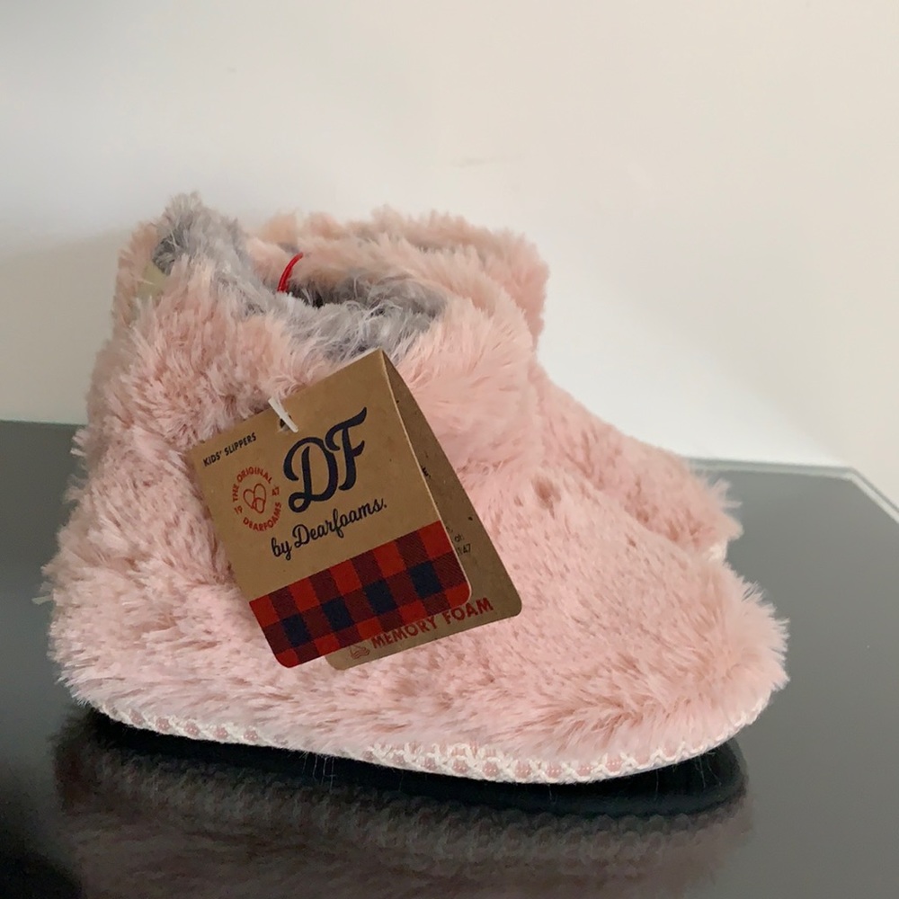 Dearfoams Girls Pink Boots.